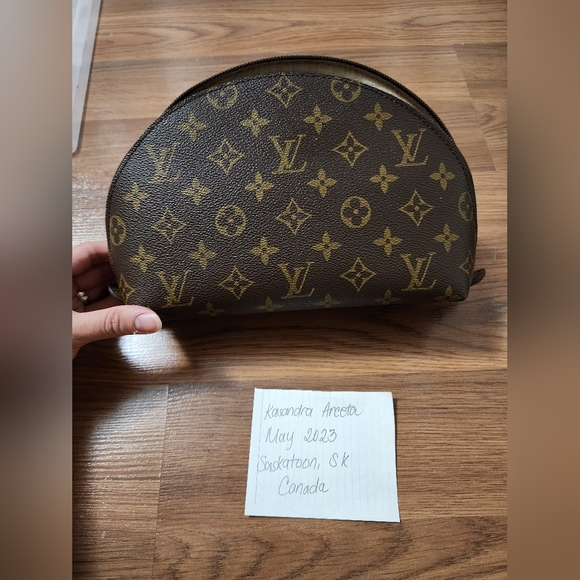 ❌️❌️SOLD❌️❌️Louis Vuitton Vintage Cosmetic Pouch GM - Picture 3 of 7